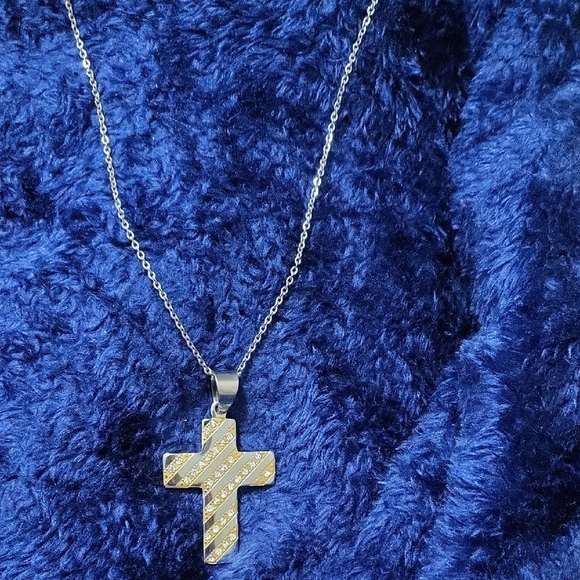 Elegant Gold and Silver Cross Pendant Necklace - Picture 1 of 7